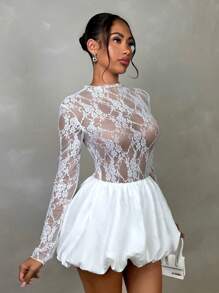 SHEIN BAE Vestido mini elegante de manga larga con volantes, bajo globo y encaje calado, en color blanco sólido, para fiesta/noche de citas/fiesta, vestido sexy y elegante para mujeres, para Halloween, homecoming y salidas nocturnas