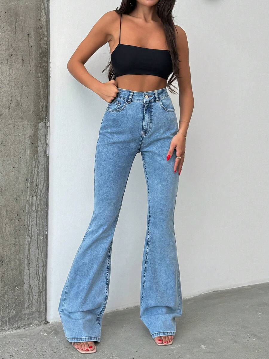 SHEIN Tall 高腰喇叭长款黑色高腰牛仔裤 - 淺色水洗藍 - 查看 1