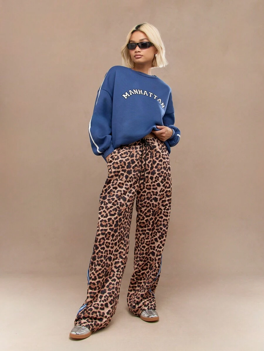 MISSGUIDED 曼哈顿大学字母运动衫复古运动风格落肩秋冬舒适宽松休闲大学学院团队精神运动街头服饰 - 霧霾藍 - 查看 1
