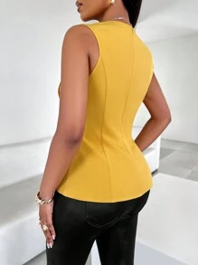 Zolique Blusa amarilla de cuello de capucha con ajuste ceñido, atuendos de otoño para mujeres - Amarillo - Ver 2