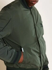 SUMWON 大学风格飞行员夹克，带有数字 7 复古运动优质运动标志经典街头服饰外套轻便秋季春季 - 綠色 - 查看 5