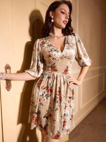 Vintamour 复古优雅女士天鹅绒褶皱 3/4 袖 A 字裙，杏色花卉印花优雅女士带袖连衣裙秋季女士连衣裙正式礼服返校节连衣裙短款派对女士连衣裙感恩节连衣裙飞来波连衣裙舞会连衣裙优雅女士连衣裙女神服装花卉女装音乐会女士服装性感派对连衣裙