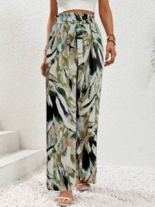 SHEIN LUNE 1 条系腰裙和 1 条随机印花七分裤，休闲度假装