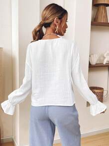 SHEIN VCAY 度假休闲花卉刺绣抽绳荷叶边袖口衬衫 - 白色 - 查看 2