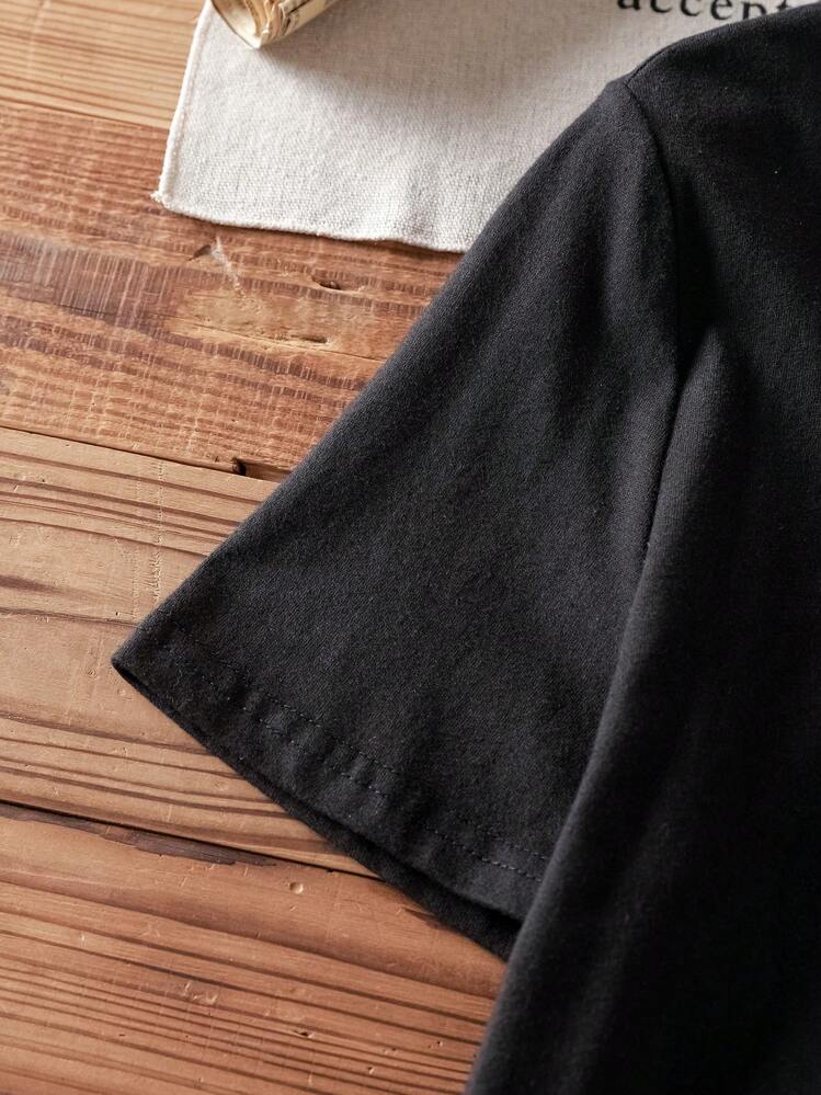 Attitoon Rock Soul Vintage Style Rock 'n' Roll Red Lips Lightning Stars Graphic Loose Crew Neck Short Sleeve T-Shirt For Women, 34% Cotton, Summer Suitable For Going Out - Black - View 4