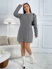 SHEIN EZwear Plus Size Women's Spring/Summer Checkerboard Round Neck Dropped Shoulder Long Sleeve Straight Casual Dress - Black and White - View 4