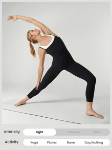 GLOWMODE 26 英寸 FeatherFit™ 二合一对比肩带连体衣，带侧袋，低冲击瑜伽日常可拆卸罩杯 - 黑色 - 查看 7