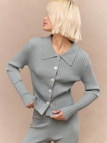 MISSGUIDED Ribbed Knit Button Front Sweater Co-Ord Set Fall Winter Long Sleeve Collared Jacket Flared Pants Loungewear Two Piece Outfit - Grey - View 3