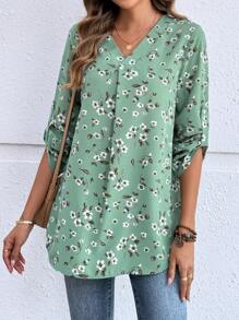 EMERY ROSE Women's V-Neck Floral Print Roll-Up Sleeve Blouse