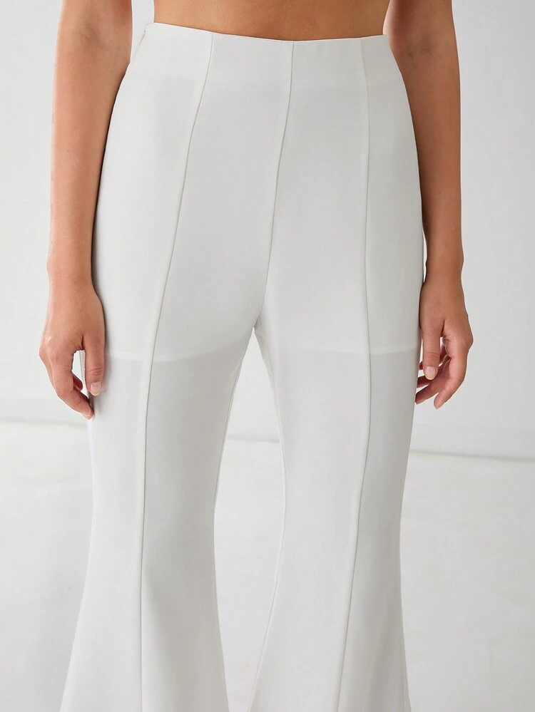 Pantalon élégant à taille haute et jambe évasée unicolore avec design rayé en cure-dents pour femmes