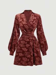 SHEIN MOD 天鹅绒连衣裙，锈棕色翻领重叠长袖短裙，女士植绒连衣裙，秋季长裙，巡游女装，优雅连衣裙，晚礼服，秋季女装，舞会礼服，连衣裙，返校节礼服，海滩女装，连衣裙，复古连衣裙，复古图案 - 鏽棕色 - 查看 1