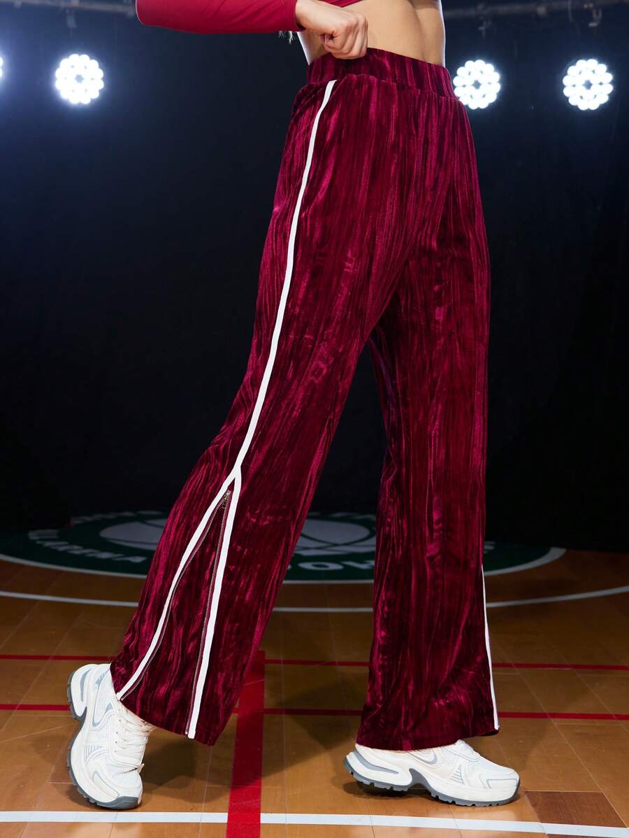 SHEIN Sports 女款天鹅绒啦啦队舞蹈训练裤 - 酒紅色 - 查看 1