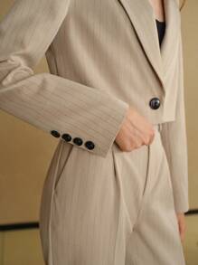 MOTF STUDIO STRIPED PRINT LAPEL COLLAR CROP BLAZER