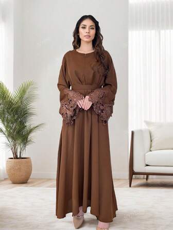 1pc Fashionable Ladies' A-Line Cuff Lace Arabic Traditional Solid Color Eid Holidays Casual Ladies Jalabeya Robe Robe