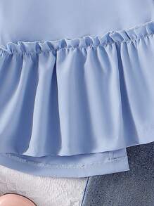 SHEIN 2pcs/Set Baby Girls' Asymmetrical Pattern Shirt + Denim Pants Outfit