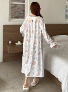 DAZY Nachthemd met bloemenruffle en dierenprint