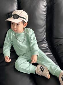 SHEIN Infant Boys 3D Embossed Smiling Face Long Sleeve Sweatshirt And Pants Set, Mint Green, Warm Casual Comfortable Outfit For Fall/Winter