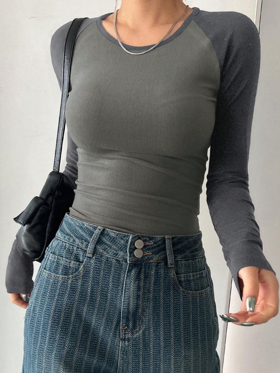 DAZY 女款撞色长袖 T 恤 - 深灰色 - 查看 1