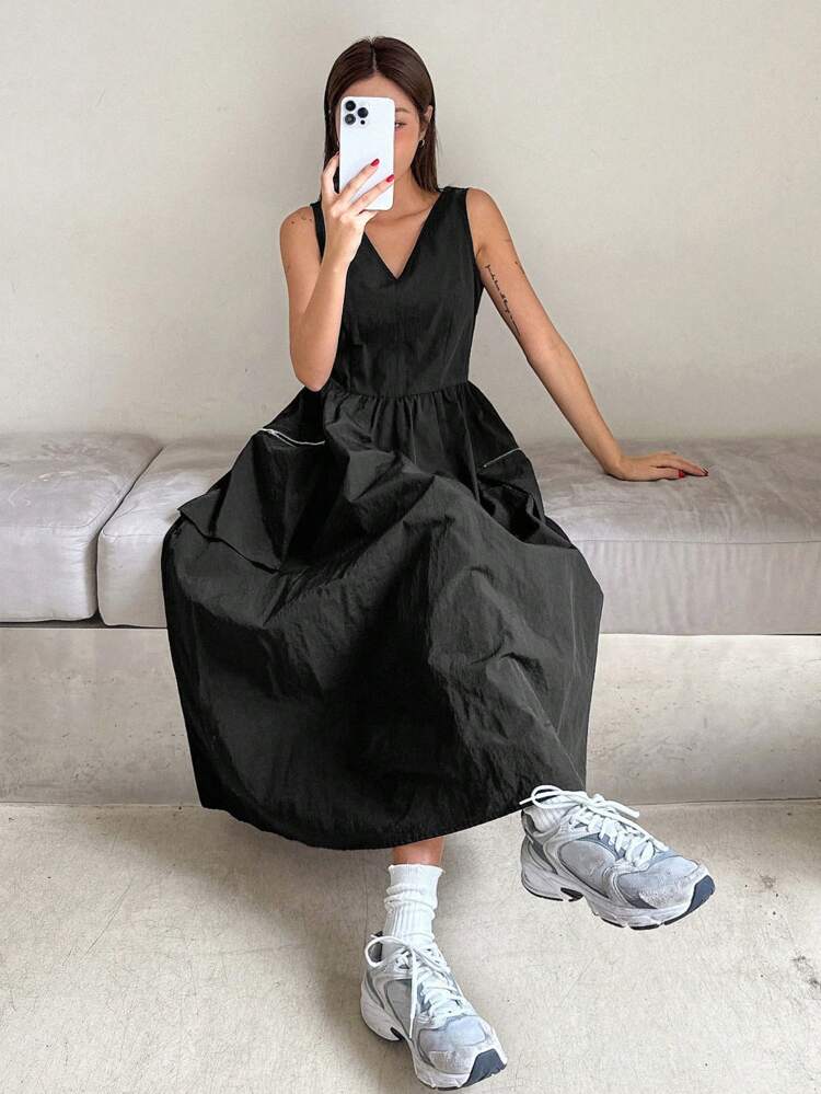 Women's Casual V-Neck A-Line Solid Color Loose Dress For Spring And Autumn Maxi Dress