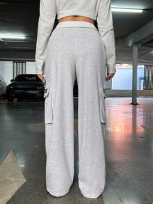 SHEIN EZwear 针织女式字母印花翻边腰部工装口袋宽腿宽松运动裤 - 灰色 - 查看 2