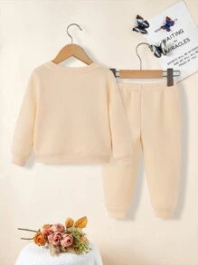 SHEIN Leap Crew ModeFlare Wear 女婴针织柔软套头衫字母图案宽松休闲加厚运动衫套装，适合秋冬季 - 米色 - 查看 2