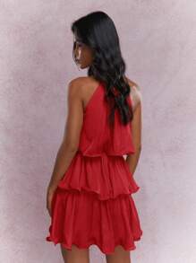MISSGUIDED Vestido mini de cuello halter con volantes a capas, vestido de verano lindo
