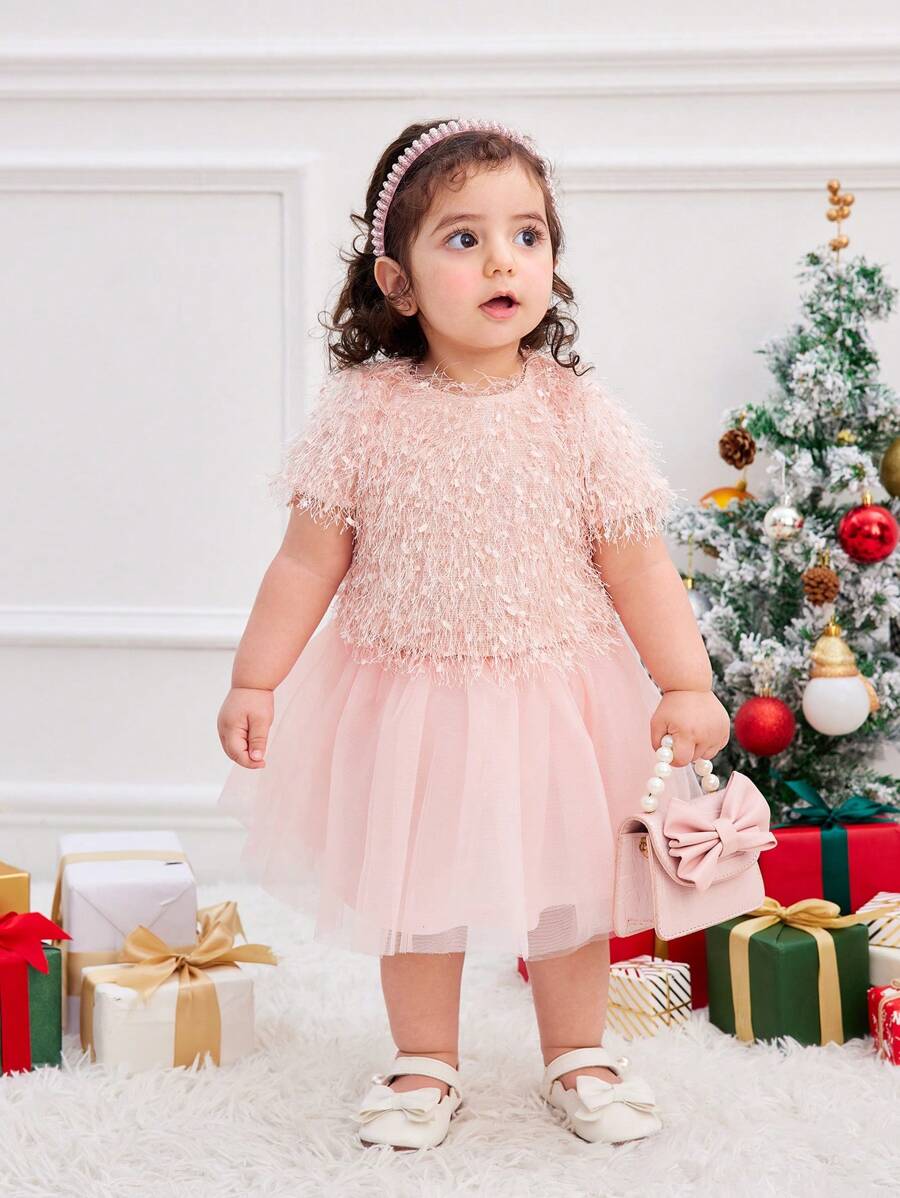 SHEIN 2pcs Baby Girl Cute Pink Fringe Short Sleeve Top And Tulle Skirt Set, Autumn/Winter