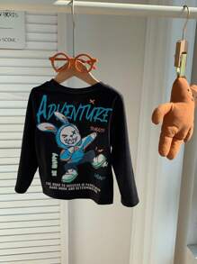 SHEIN 柔软休闲时尚百搭兔子图案印花长袖 T 恤，适合秋冬季男宝宝