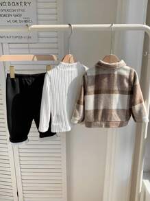 SHEIN 3件組男嬰復古格紋夾克外套，白色羅紋立領冬季上衣與保暖內裡長褲，秋季戶外穿著家庭套裝保暖刷毛衣 - 棕色 - 查看 2