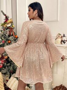 SHEIN VCAY 大码秋冬闪亮亮片长款喇叭袖A字连衣裙，派对聚会装，朋友聚会，万圣节服装，圣诞节服装，新年服装，老钱风格，法式，性感，优雅，浪漫香槟色大码连衣裙