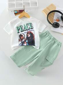 SHEIN Playful Pals 2 件装女婴街头风格肖像印花连帽衫和工装裤套装 - 綠色 - 查看 1