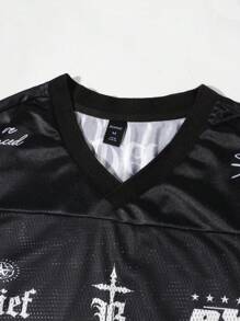 ROMWE MEN Street Life 青少年男孩休闲时尚街头风格字母豹纹印花 V 领短袖网眼透气 T 恤，夏季