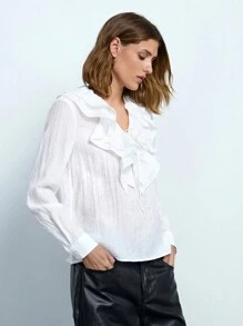 Maija 女士百搭白色长袖纯色 V 领系带前分层荷叶边优雅衬衫，女士度假装