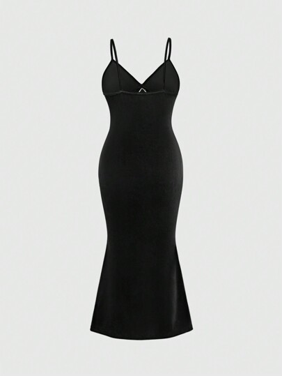 Plus Size Women Elegant Spider Web Print Fishtail Hem Slim Fit Spaghetti Strap Dress, For Winter