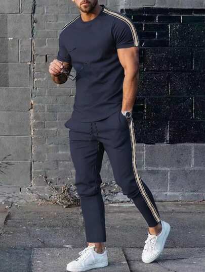 男士休闲运动套装，侧条纹短袖 T 恤和抽绳腰长裤