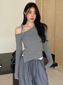 DAZY Camiseta feminina listrada com amarração frontal e ombro aberto, moda primavera e outono, manga comprida, tops femininos - Cinza - Ver 5