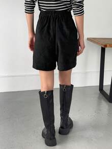 FRIFUL 女士休闲黑色高腰褶皱斜口袋短裤 - 黑色 - 查看 5