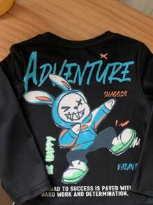 SHEIN 柔软休闲时尚百搭兔子图案印花长袖 T 恤，适合秋冬季男宝宝