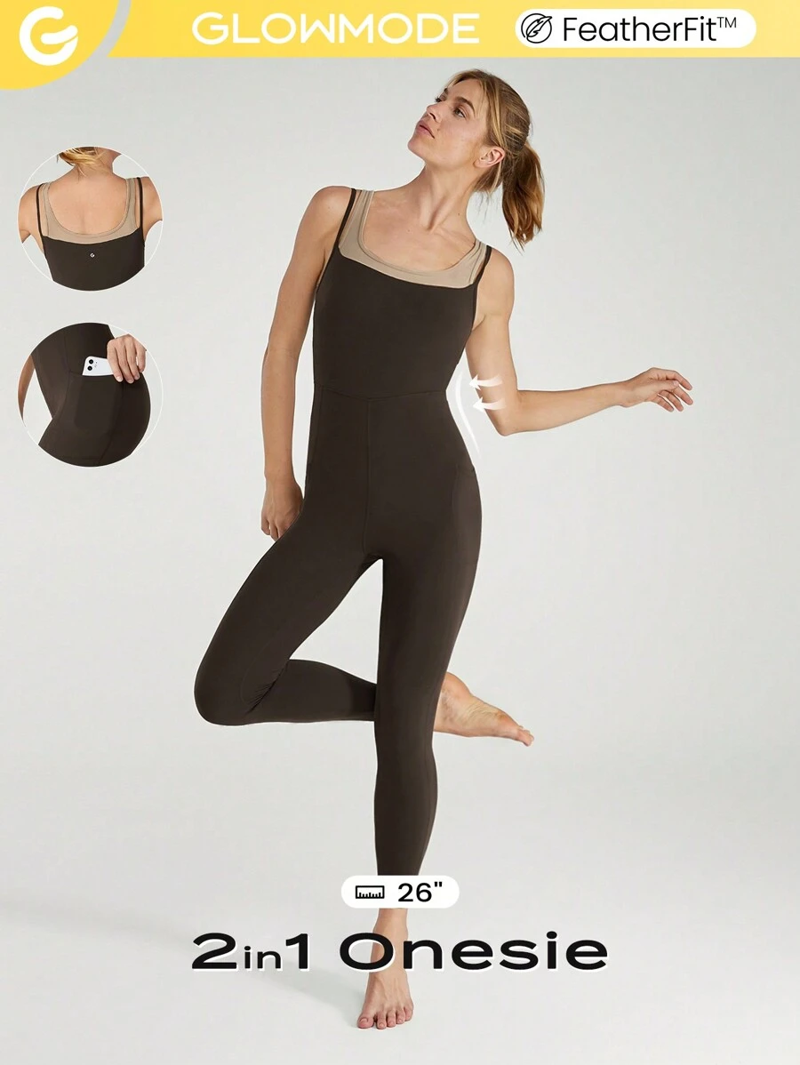 GLOWMODE 26 Zoll FeatherFit™ 2-in-1 Kontrast Träger Jumpsuit mit Seitentaschen, geringer Aufprall Yoga, täglicher Gebrauch, abnehmbare Cups