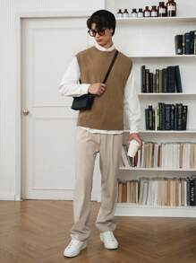 Manfinity Roghcode Men's Solid Color Crew Neck Casual Sweater Vest With Holes, Autumn & Winter - Khaki - View 5