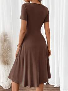 SHEIN Clasi Vestido línea A de manga corta con escote en V elegante para mujer - Café integral - Ver 2