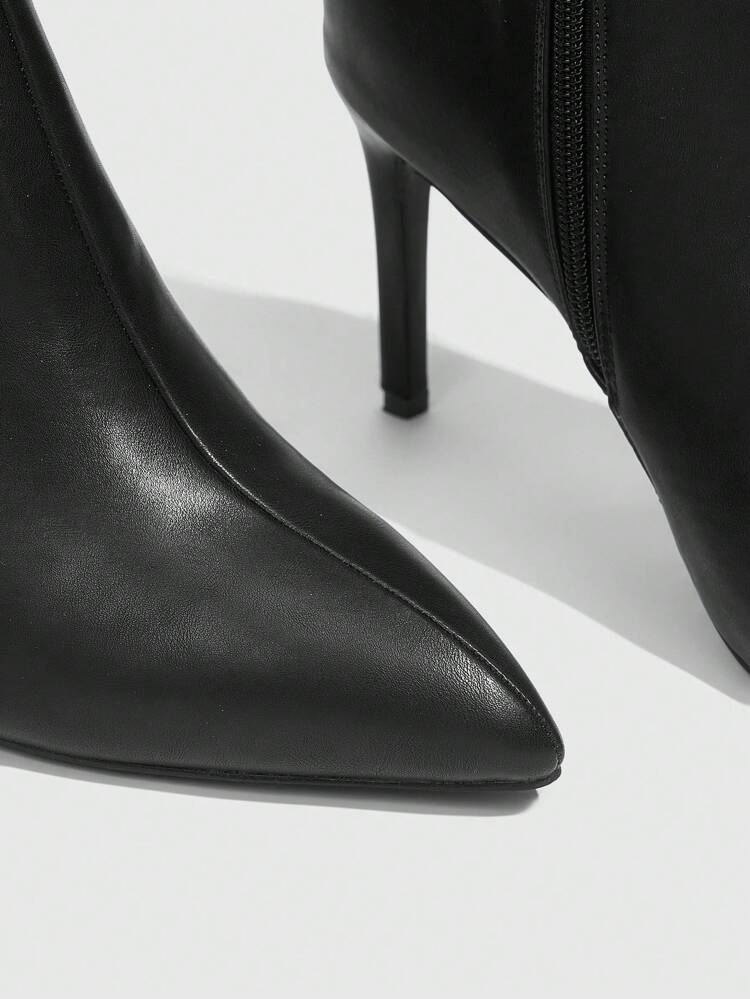CUCCOO SZL Women's Black Versatile Elegant Minimalist Style Short Ankle Boots For Christmas And New Year Holiday