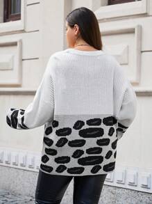 RueChic Plus Relaxed Fit Contrast Leopard Jacquard Sweater - Multicolor - View 3