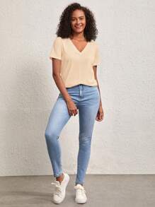 SHEIN BASICS 女款V領短袖寬鬆實色T恤，休閒日常穿著 - 黃色 - 查看 4