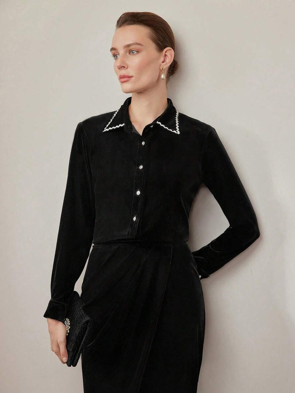 VELVET CONTRAST WAVE TAPE TRIM SHIRT