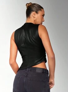 SHEIN BAE Top de tirantes de moda con cuello alto y plisado de piel sintética para mujer, ideal para verano