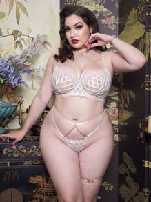 Plus Size Embroidered Mesh Hollow Sexy Lingerie