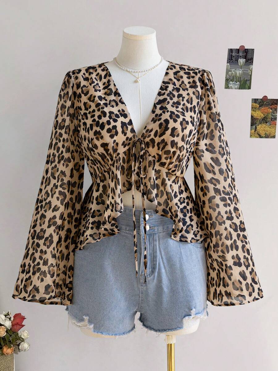 Soleia 大码女式返校/秋假娃娃装上衣豹纹花卉印花 V 领长袖衬衫 - 彩色 - 查看 1