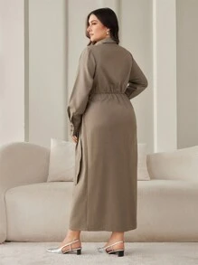 Modelyn Vestido de manga larga con botones delanteros y nudo en unicolor para talla grande - Caqui - Ver 5