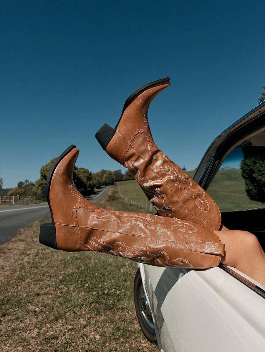 Styleloop Women's Fashionable Western Style Casual Boots Fall - Brown - View 1